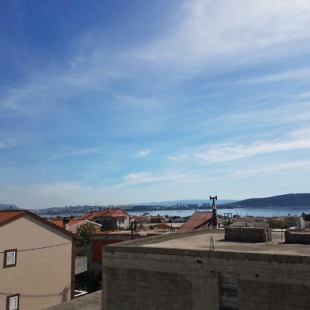 Apartment Dijana Kastela Exterior photo